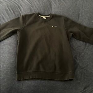 Black Large Men’s Nike Crewneck Sweater